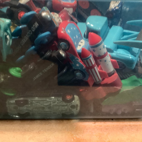 Toys - Picture 7 of 7